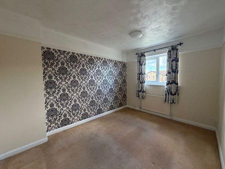 2 bedroom semi-detached house to rent - Photo 2