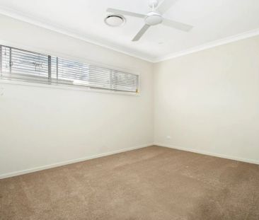 Modern Townhome with Stylish Finishes and Spacious Design - Photo 5
