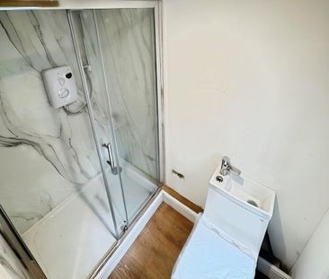 2 bedroom ground floor flat to rent - Photo 6