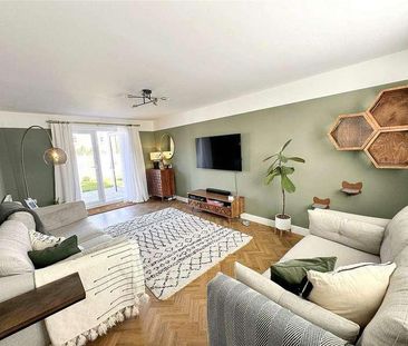 Wordsworth Court, Melton Mowbray, Leicestershire, LE13 - Photo 4