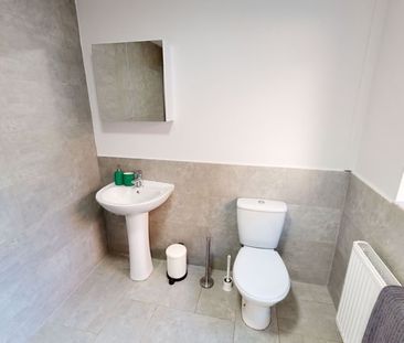 Woodborough Road, Nottingham - Photo 1