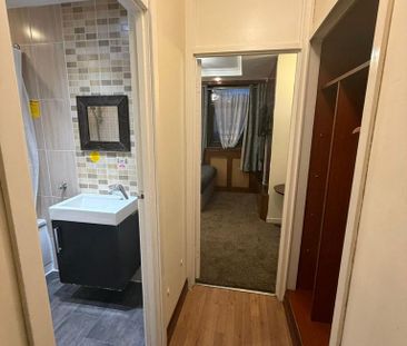 Studio to rent - Photo 6