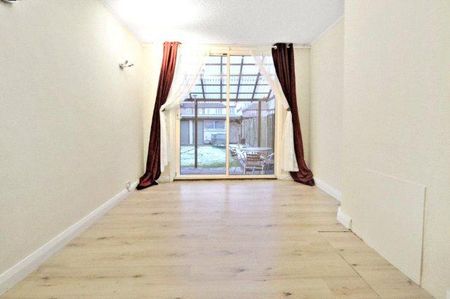 3 bedroom end of terrace house to rent - Photo 5