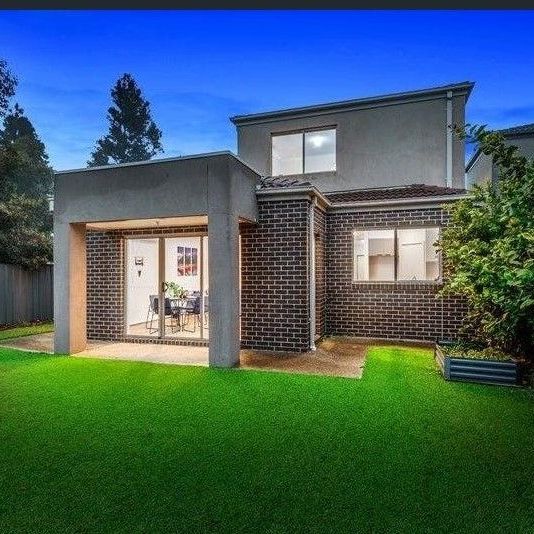 Modern 3-Bedroom Home in Highlands Estate - Photo 1