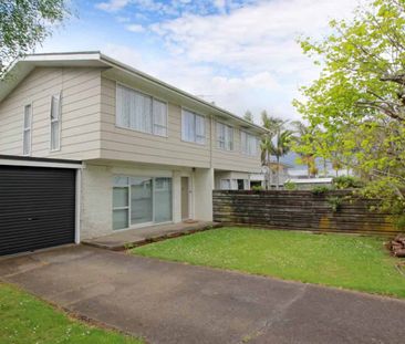 Sunny home in Bucklands Beach - Photo 5