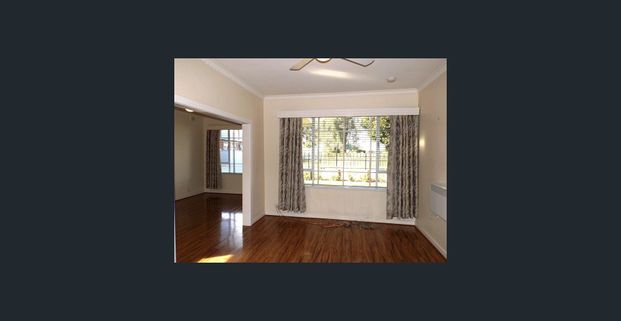 " BEAUTIFUL FAMILY HOME IN SOUGHT AFTER LOCATION" - Photo 1