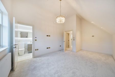 3 bedroom terraced house to rent - Photo 4