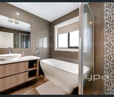 Luxury Home In Mickleham's Finest - Photo 3