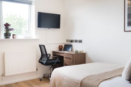 Apt 302, Cambridge House - Photo 3