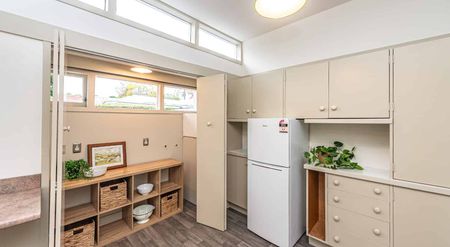 SAINT JOHNS HILL - 2 BEDROOMS - Photo 3