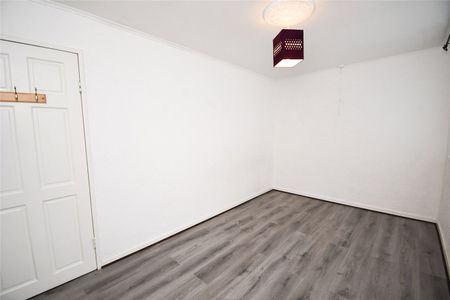 Royden Road, CH49 4NA, Upton - Photo 5