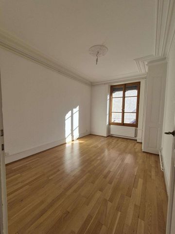 Appartement 5 pièces | Plainpalais - Photo 2