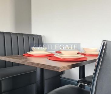 1 bedroom in a flat share to rent - Photo 5