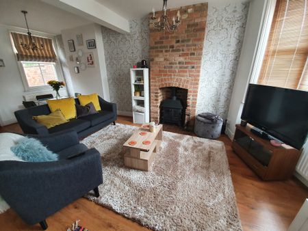 2 Bed Student Accommodation - Photo 2