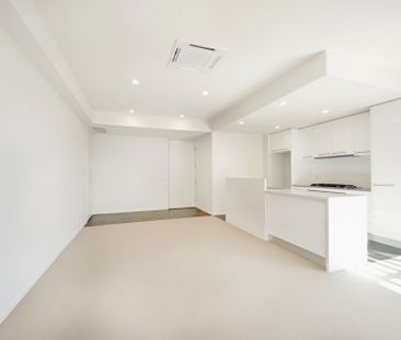 Top floor in top location - Photo 4