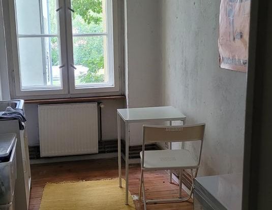 Suche Untermieter/in nur WOCHENEND-NUTZUNG (DO-MO) in Kreuzberg - Photo 1