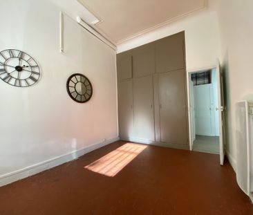 Location Appartement 2 pièces 51m² MARSEILLE 13ème - Photo 4