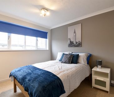 Ascot Crescent, Stevenage, SG1 - Photo 2