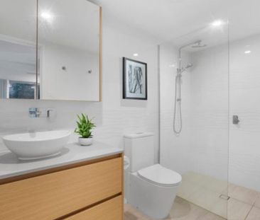 Coolangatta - Photo 1