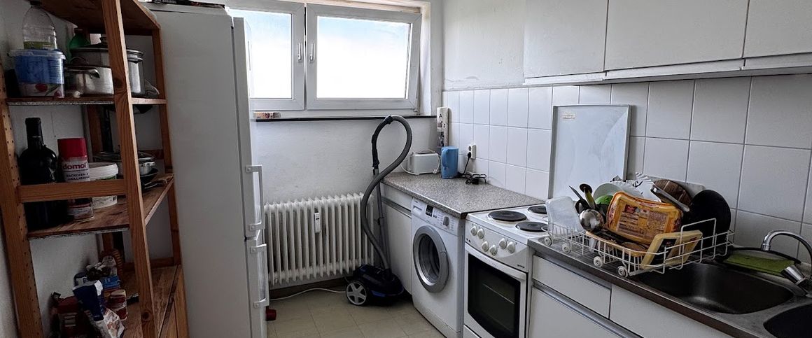 Zimmer mit Balkon innerhalb einer 3er-WG // 11.OG, Zimmer 0100 - Photo 1