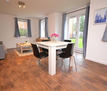 2 bedroom Flat To Let - Photo 4