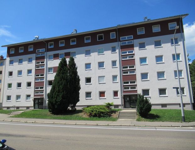 Schöne 4-Zimmerwohnung mit Balkon in Stadtnähe Villingen - Photo 1