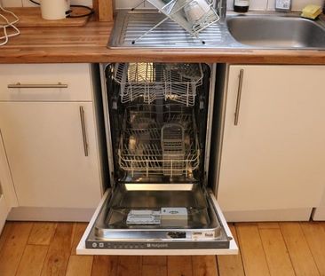 1 Bed Flat, Sheen Road, TW9 - Photo 5