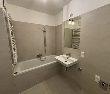 Helle 2 Zimmer Wohnung mit Blick ins Grüne - Photo 2