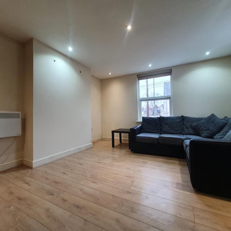 1 bedroom flat to rent - Photo 1