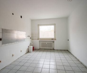 Blömker! Geräumige 3,5-Raum-Wohnung mit Balkon in Gladbeck-Butendorf ! - Photo 1