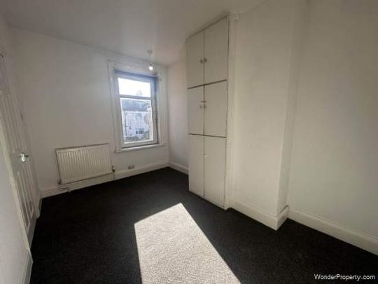 3 bedroom property to rent in Grimsby - Photo 1