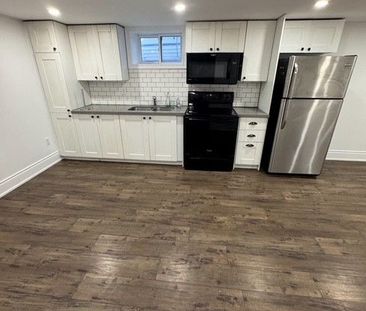 For Lease - 28 Frederick Street, Bradford West Gwillimbury, Ontario - Photo 4