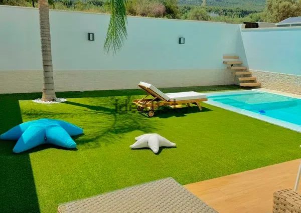 Alquiler de casa o chalet independiente en Urbanización Cuesta de la Palma, 6