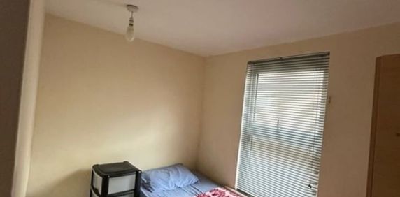 Room in a Shared House, Westbury Road, E7 - Photo 2