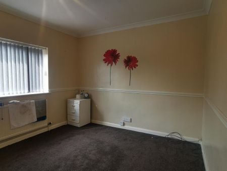 HobsMoatRoad, SOLIHULL - Photo 5