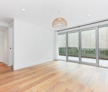 10/200 Bay Street, Port Melbourne VIC 3207 - Apartment For Rent | D... - Photo 1
