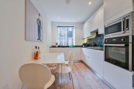 3 bedroom flat to rent - Photo 3