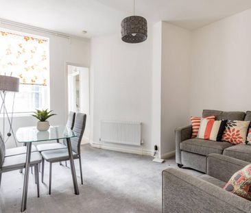 2 Bed Flat, Second Floor, W1D - Photo 1