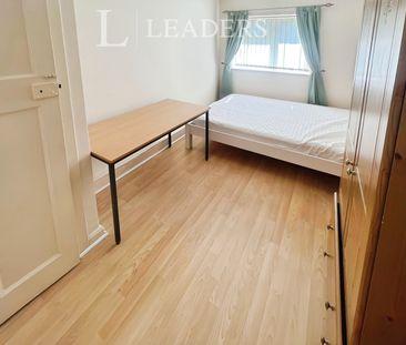 1 bedroom room to rent Wishford Avenue, Nottingham, NG7 - Photo 3