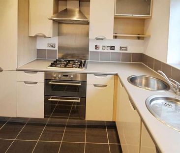 Castle Lodge Square, LS26 - Photo 1