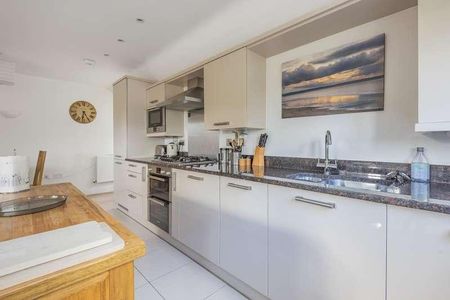 Ascot, Berkshire, SL5 - Photo 4