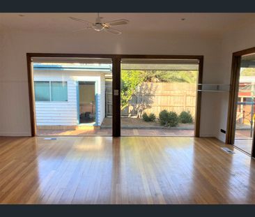 284 Douglas Parade, Newport, Vic 3015 - Photo 5