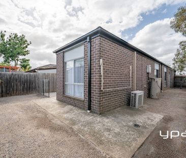 Effortless Living Starts Here, Modern Style, Unbeatable Location - Photo 4