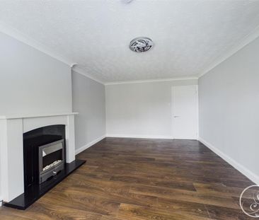 3 bedroom detached house to rent - Photo 4