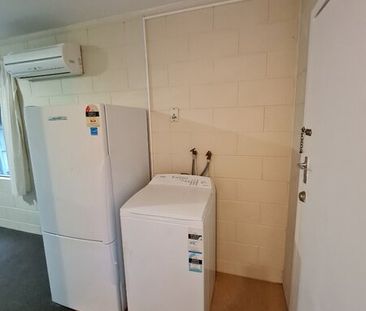 St Albans two bedroom Unit - Photo 6