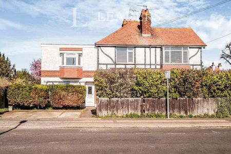 Cecilian Avenue, BN14 - Photo 4