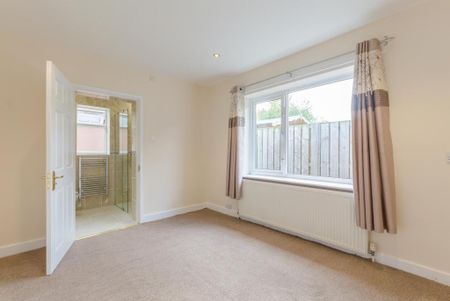 2 bedroom bungalow to rent - Photo 4