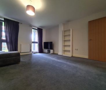 2 bedroom flat to rent - Photo 2