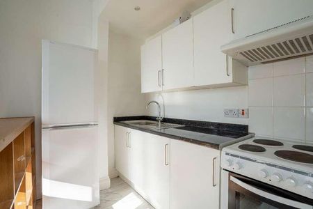 London Road, Northfleet, Gravesend, Kent, DA11 - Photo 4