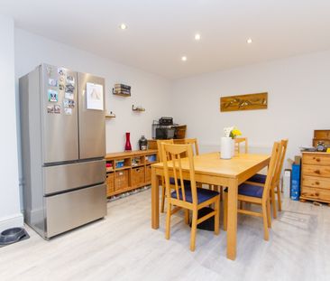 3 Bed Terraced House, The Mount, CV3 - Photo 2